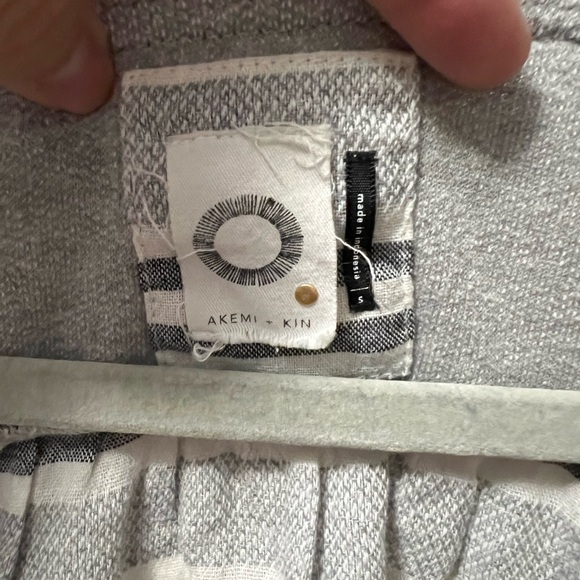 Anthropologie AKEMI + KIN Polka Dot Striped Shirt Gray - Picture 4 of 7